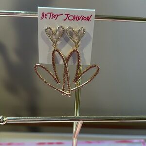 Betsey Johnson heart ❤️ dual dangle earrings nwt